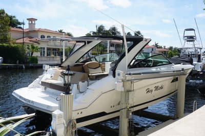BOATZON | Cruisers Sport Series 328 Bow Rider 2015