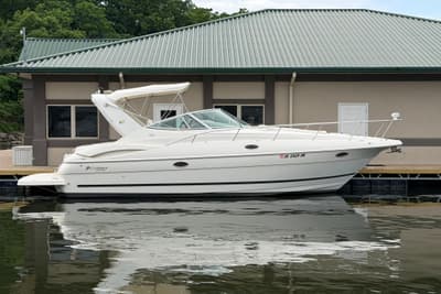 BOATZON | Cruisers Yachts 320 Express 2004