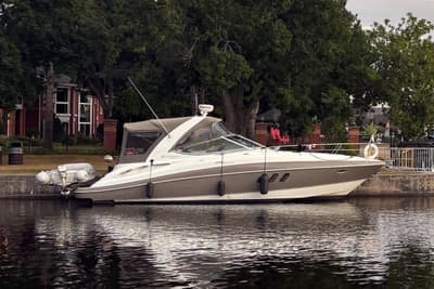 BOATZON | Cruisers Yachts 330 Express 2008