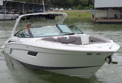 BOATZON | Cruisers Yachts 338 2021