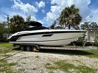 BOATZON | Cruisers Yachts 338 Sport Series 2017 BOATZON | Cruisers Yachts 338 Sport Series 2017