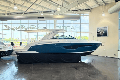 BOATZON | Cruisers Yachts 34 GLS 2026
