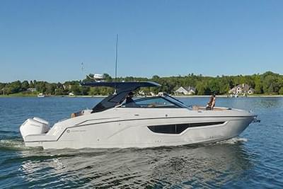 BOATZON | Cruisers Yachts 34 GLS OB 2024