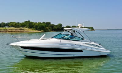 BOATZON | Cruisers Yachts 35 EXPRESS 2018