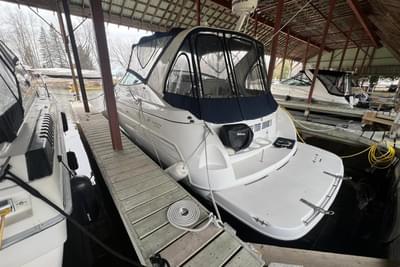 BOATZON | Cruisers Yachts 3575 Esprit 2000