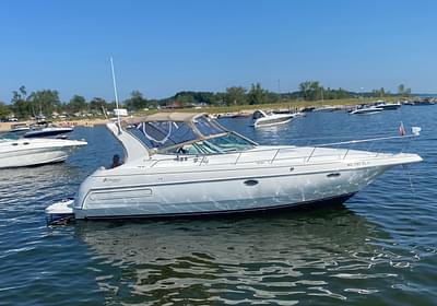 BOATZON | Cruisers Yachts 3575 Express 2000 BOATZON | Cruisers Yachts 3575 Express 2000