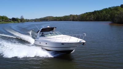 BOATZON | Cruisers Yachts 370 Express 2004