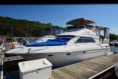 BOATZON | Cruisers Yachts 3750 Motoryacht 2001 BOATZON | Cruisers Yachts 3750 Motoryacht 2001