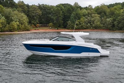 BOATZON | Cruisers Yachts 38 GLS 2026 BOATZON | Cruisers Yachts 38 GLS 2026