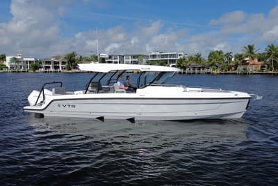 BOATZON | Cruisers Yachts 38 VTR 2026