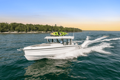 BOATZON | Cruisers Yachts 38 VTR EC 2026