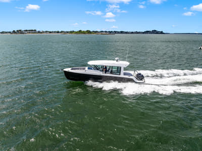 BOATZON | Cruisers Yachts 38 VTR EC 2026 BOATZON | Cruisers Yachts 38 VTR EC 2026