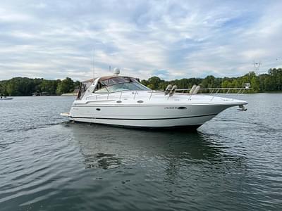 BOATZON | Cruisers Yachts 3870 Express 2000 BOATZON | Cruisers Yachts 3870 Express 2000