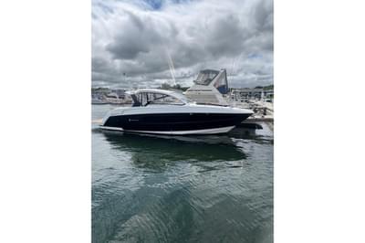 BOATZON | Cruisers Yachts 39 Express Coupe 2017 BOATZON | Cruisers Yachts 39 Express Coupe 2017