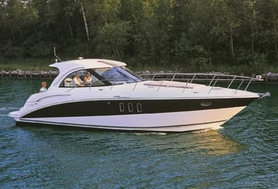 BOATZON | Cruisers Yachts 390 Sports Coupe 2008