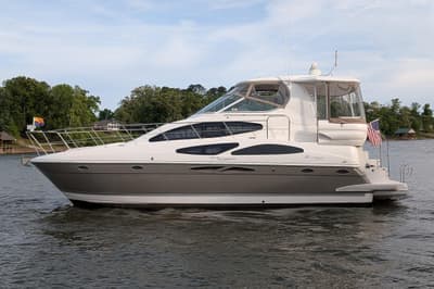 BOATZON | Cruisers Yachts 415 Express Motoryacht 2008
