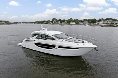 BOATZON | Cruisers Yachts 42 CANTIUS 2022