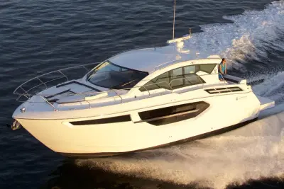 BOATZON | Cruisers Yachts 42 Cantius 2024 BOATZON | Cruisers Yachts 42 Cantius 2024