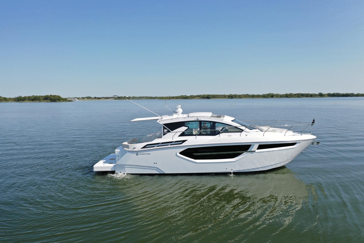 2025 Cruisers Yachts 42 Cantius - Sold Boat