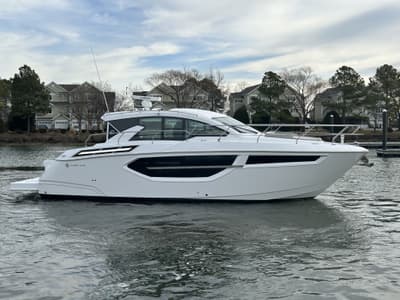 BOATZON | Cruisers Yachts 42 Cantius 2026 BOATZON | Cruisers Yachts 42 Cantius 2026
