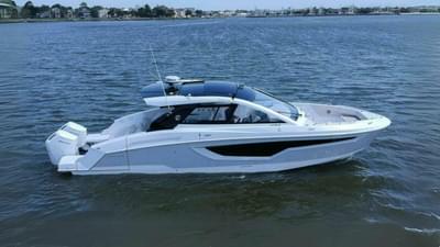 BOATZON | Cruisers Yachts 42 GLS 2024 BOATZON | Cruisers Yachts 42 GLS 2024