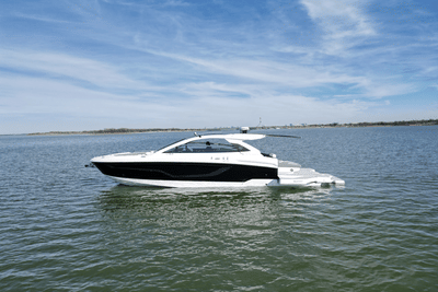 BOATZON | Cruisers Yachts 42 GLS 2025