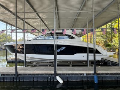 BOATZON | Cruisers Yachts 42 GLS 2027