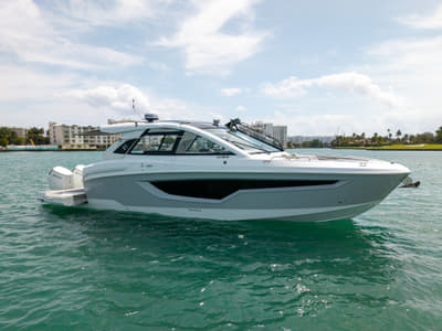 BOATZON | Cruisers Yachts 42 GLS Outboard 2026
