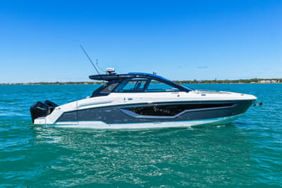 BOATZON | Cruisers Yachts 42 GLS Outboard 2026