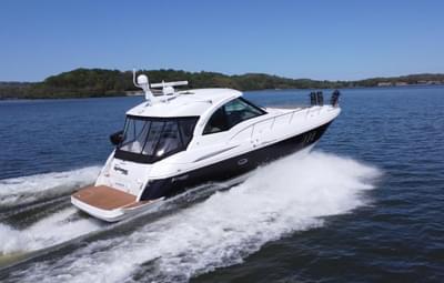 BOATZON | Cruisers Yachts 420 Sports Coupe 2009