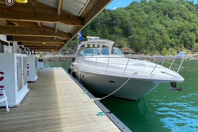 2003 Cruisers Yachts 4370 Express - Sold Boat