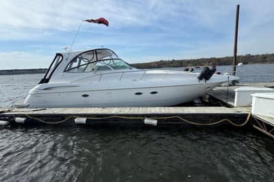 BOATZON | Cruisers Yachts 4370 Express 2003