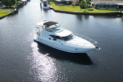 BOATZON | Cruisers Yachts 4450 Express Motoryacht 2002
