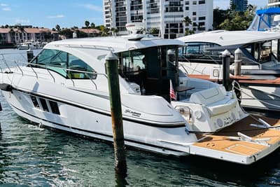 BOATZON | Cruisers Yachts 45 Cantius 2014