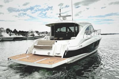 BOATZON | Cruisers Yachts 45 Cantius 2014 BOATZON | Cruisers Yachts 45 Cantius 2014
