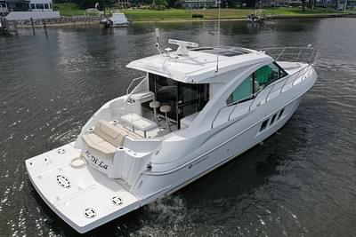 BOATZON | Cruisers Yachts 45 Cantius 2017 BOATZON | Cruisers Yachts 45 Cantius 2017