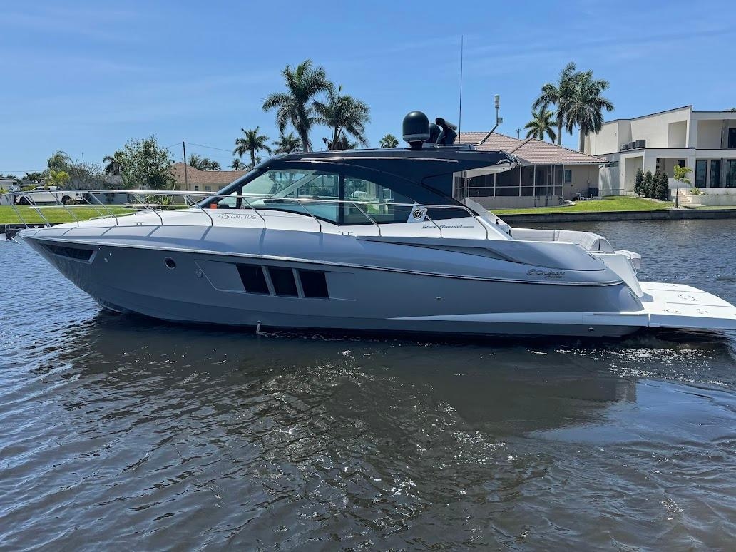 2014 Cruisers Yachts 45 Cantius Black Diamond - Sold Boat