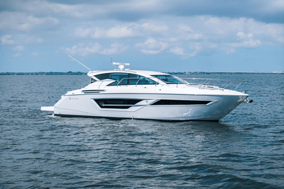 BOATZON | Cruisers Yachts 46 Cantius 2025