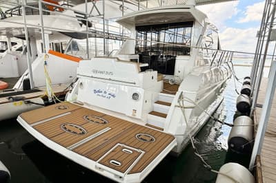BOATZON | Cruisers Yachts 48 Cantius 2015