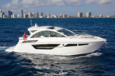 BOATZON | Cruisers Yachts 50 Cantius 2021