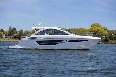 BOATZON | Cruisers Yachts 50 Cantius 2024