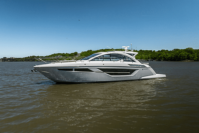 BOATZON | Cruisers Yachts 50 Cantius 2025 BOATZON | Cruisers Yachts 50 Cantius 2025
