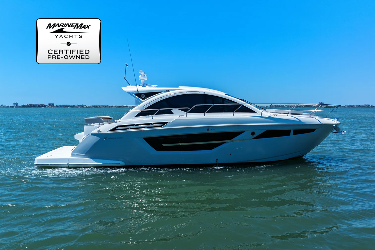 2025 Cruisers Yachts 50 Cantius - Sold Boat