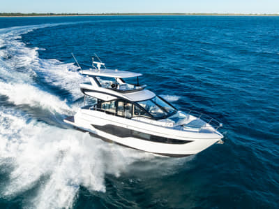 BOATZON | Cruisers Yachts 50 FLY 2027