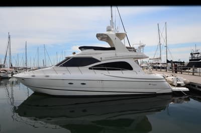 BOATZON | Cruisers Yachts 5000 Sedan Sport 2003