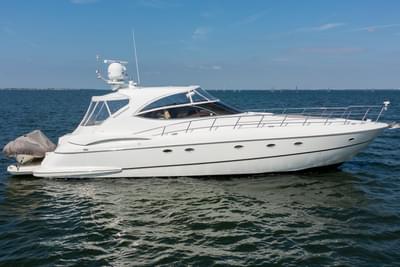 BOATZON | Cruisers Yachts 5370 Express 2002