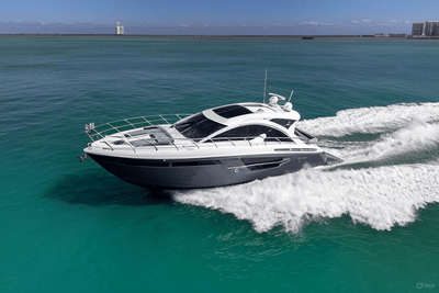 BOATZON | Cruisers Yachts 54 CANTIUS 2022