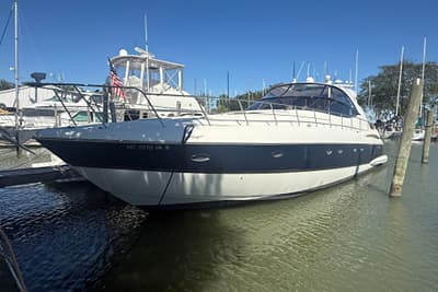 BOATZON | Cruisers Yachts 5470 Express 2003