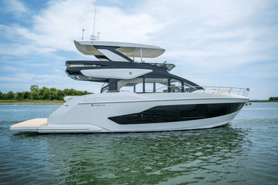 BOATZON | Cruisers Yachts 57 Fly 2025