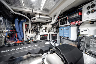 BOATZON | Cruisers Yachts 57 Fly 2026 BOATZON | Cruisers Yachts 57 Fly 2026